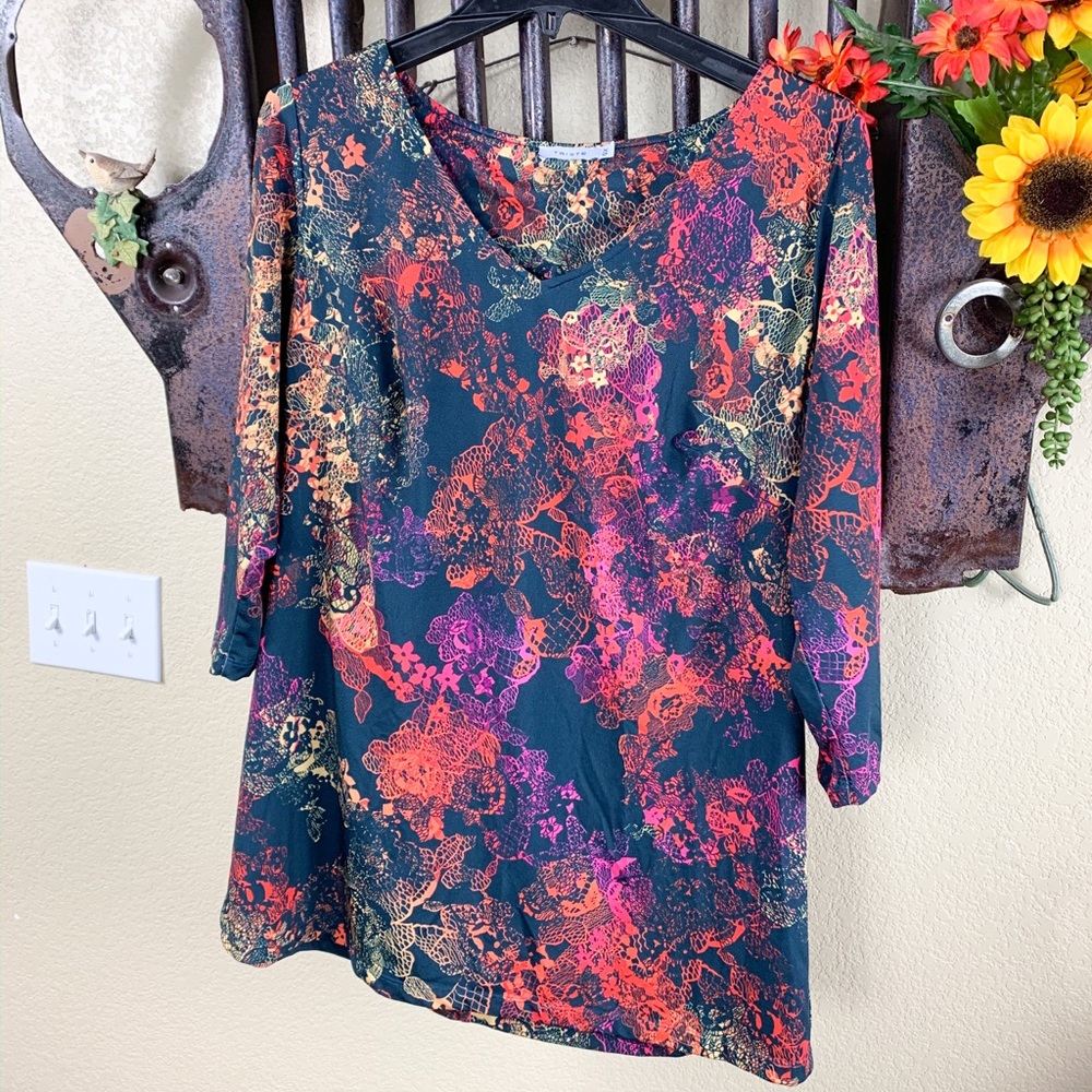 Triste multicolored Women’s Top Size 0X